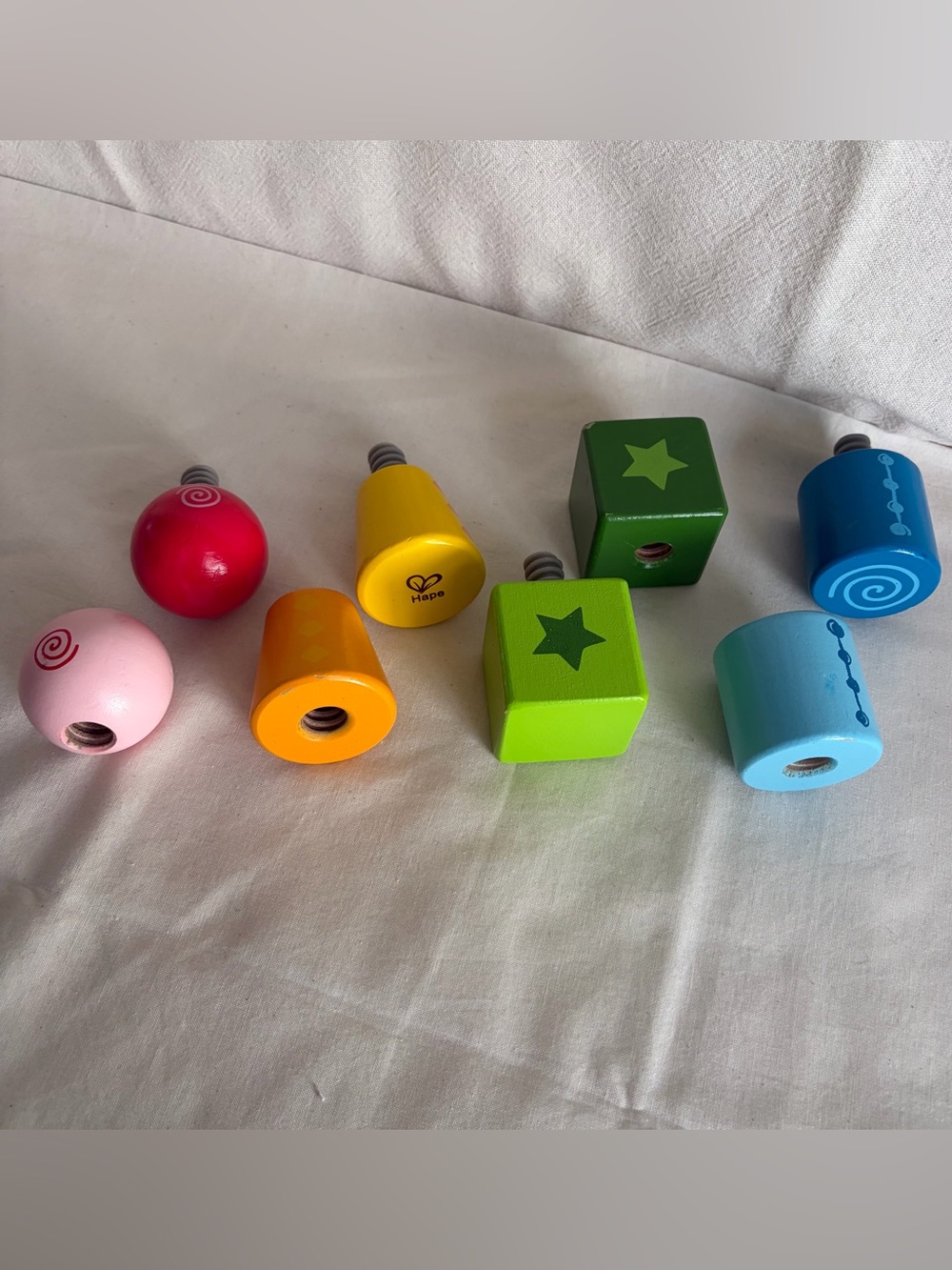 Hape Twist and Turnables Wooden nuts and Bolts Blocks Motor Skill Building Toy